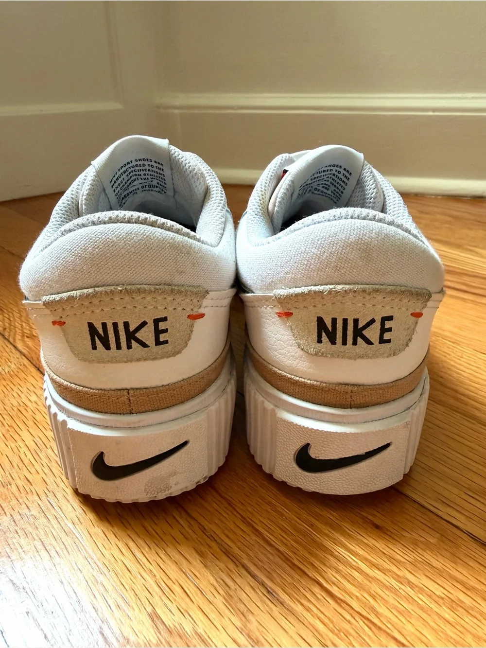 Nike court legacy
